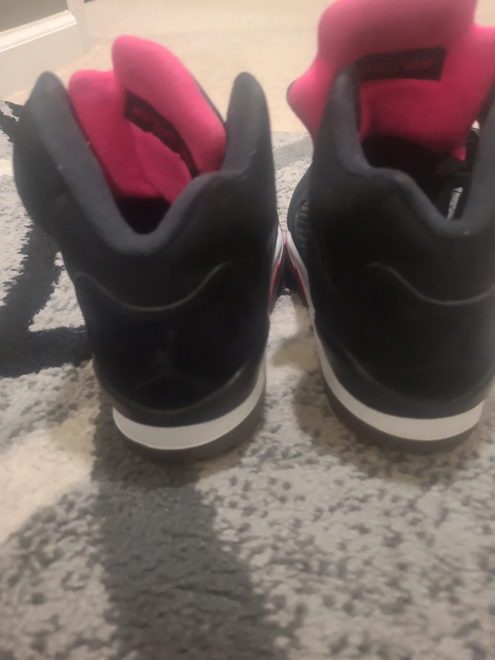 Air Jordan 5 Retro GS 'Deadly Pink' Size 5Y Missing One Lace